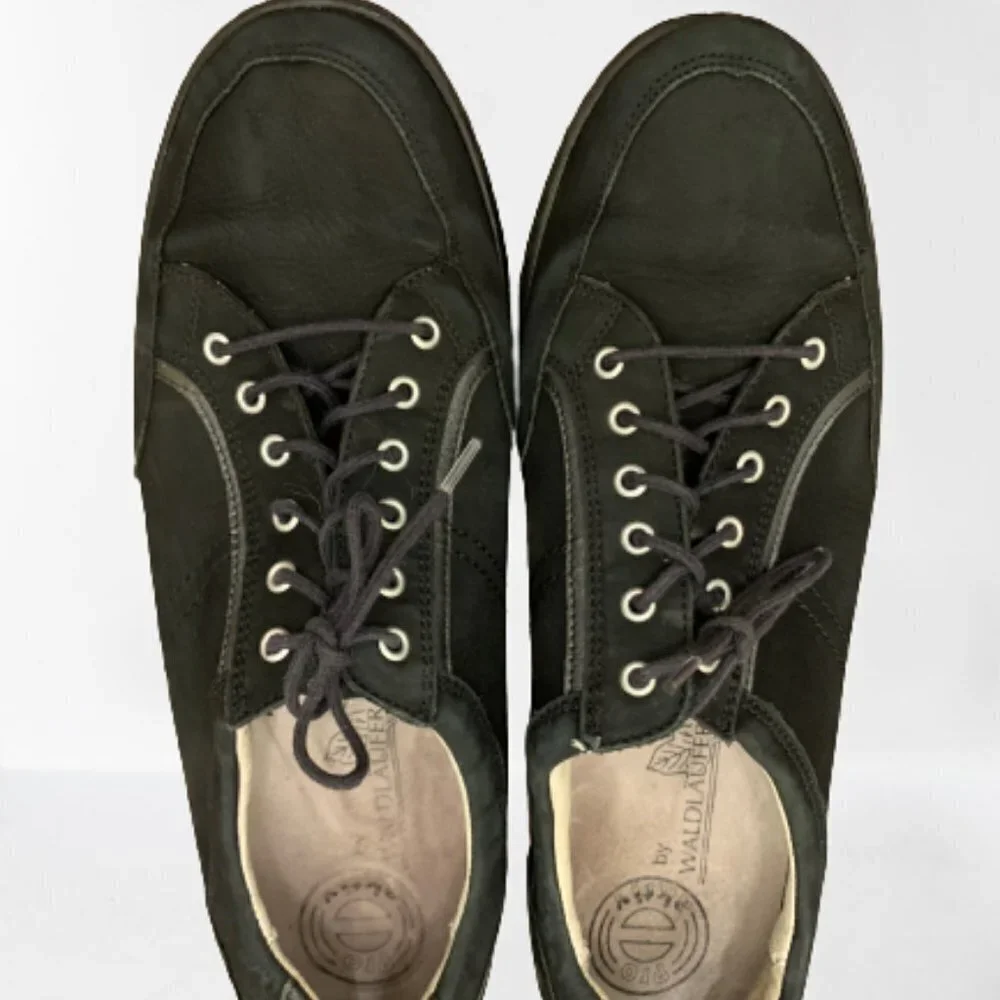 WALFLAUFER Black Lace-on Suede Comfort Sneakers Shoes Size 7